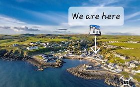 The Portpatrick Pad - A Cosy 3 Bed Cottage, W. Sea Views & Garden Office